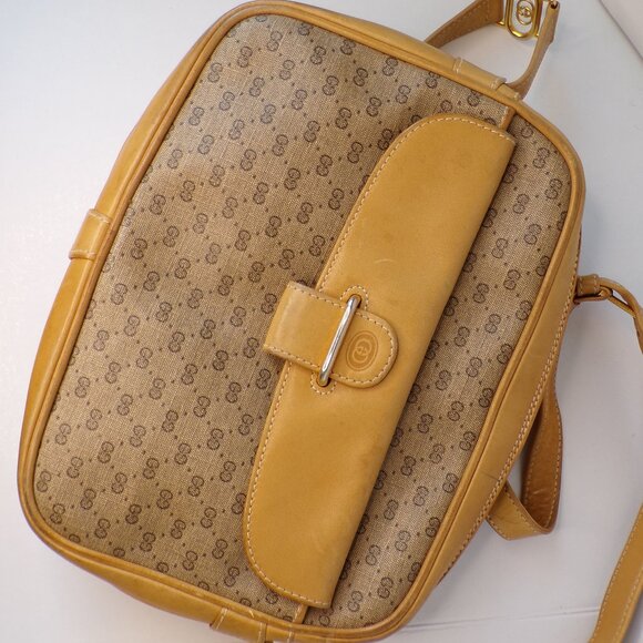 Authentic Gucci Shoulder Bag Vintage Leather Monogram Canvas Signature Purse - Picture 2 of 14